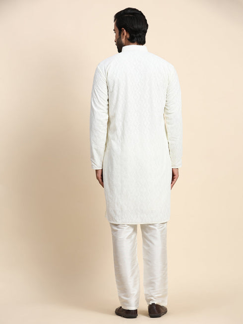 Off White Kurta Georgette Payjama Closure View