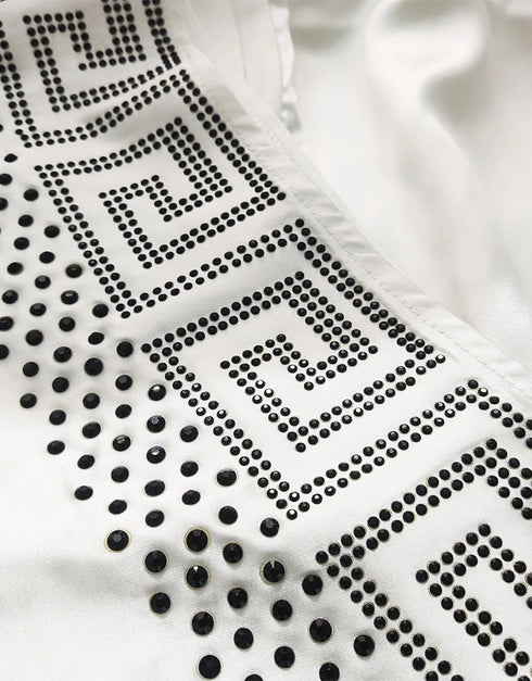 African Chic: Dashiki-inspired Silk Abaya Maxi with Beading, Long Sleeves, and Sexy Vibes for Elegant Party Wear