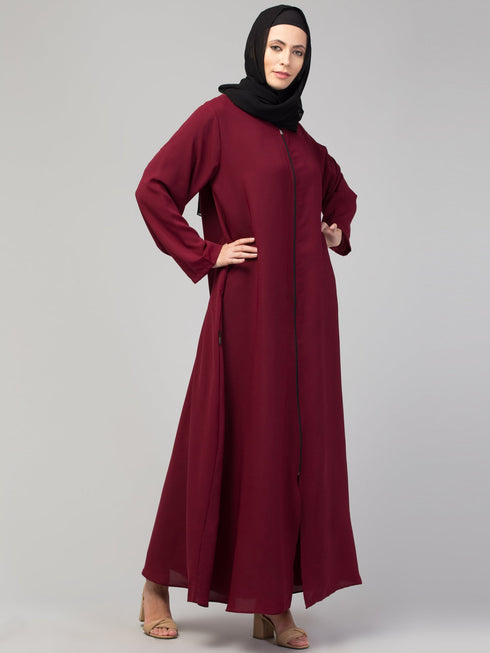 Muslimah Basic Abaya with Zipper for Everyday Life In the Color Maroon