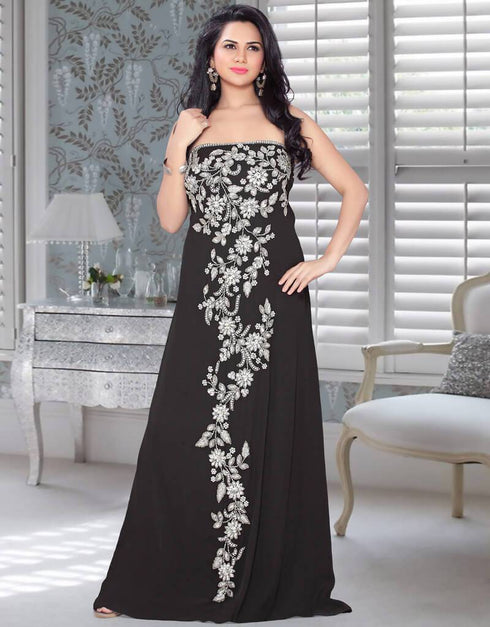 Inviting Black Embroidered Fusant